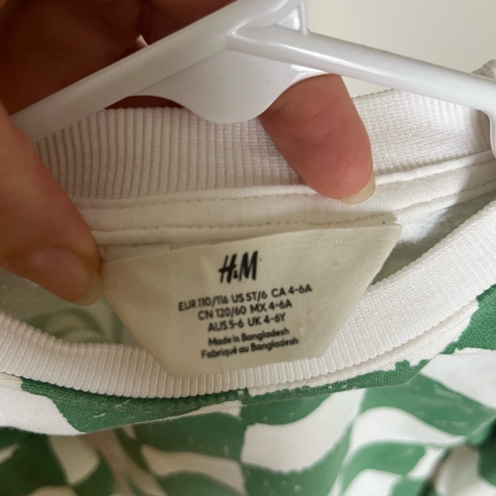 H&M Kids checkered sweatshirt - Picture 8 of 8
